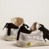 Super-Star Sneakers aus silbernem Leder mit Wildledereinsätzen