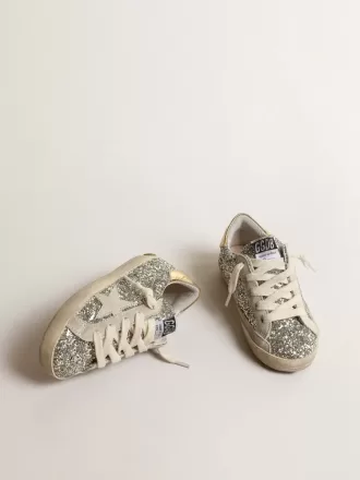 Super-Star Young in Glitzeroptik mit Stern aus Wildleder und goldener Fersenlasche