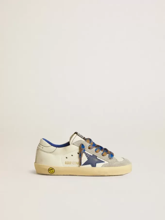 Super-Star Young mit blauem Lederstern und eisgrauen Wildledereinsätzen