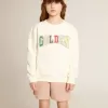 Sweatshirt in Altweiß mit mehrfarbigem Golden-Schriftzug auf der Vorderseite
