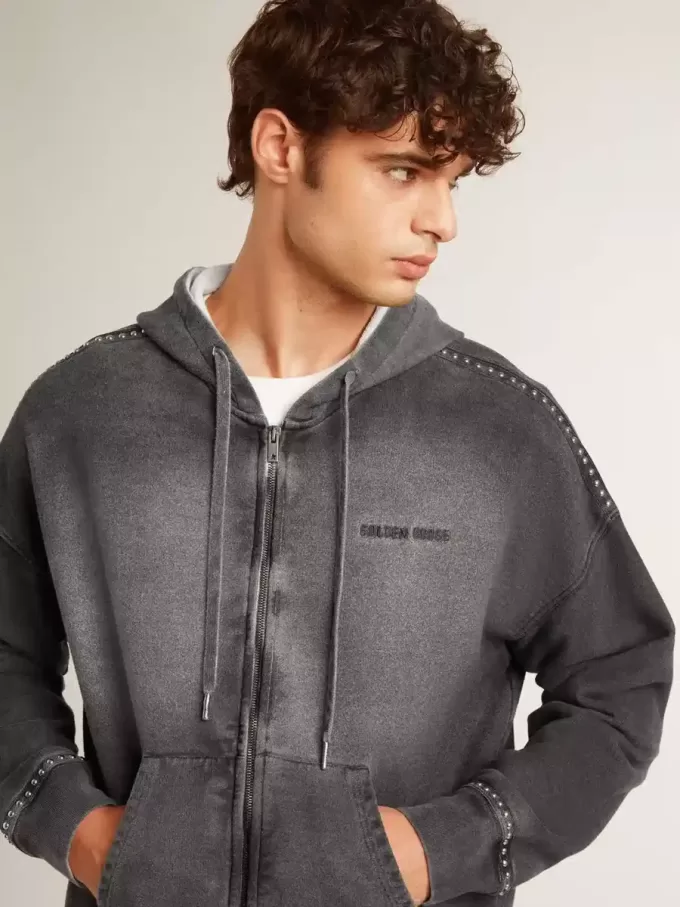 Sweatshirt in Anthrazit mit Sprüheffekt und Nieten Sweatshirt in Anthrazit mit Sprüheffekt und Nieten