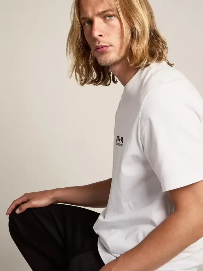 T-Shirt aus der White Star Collection mit kontrastierendem schwarzem Logo und Stern
