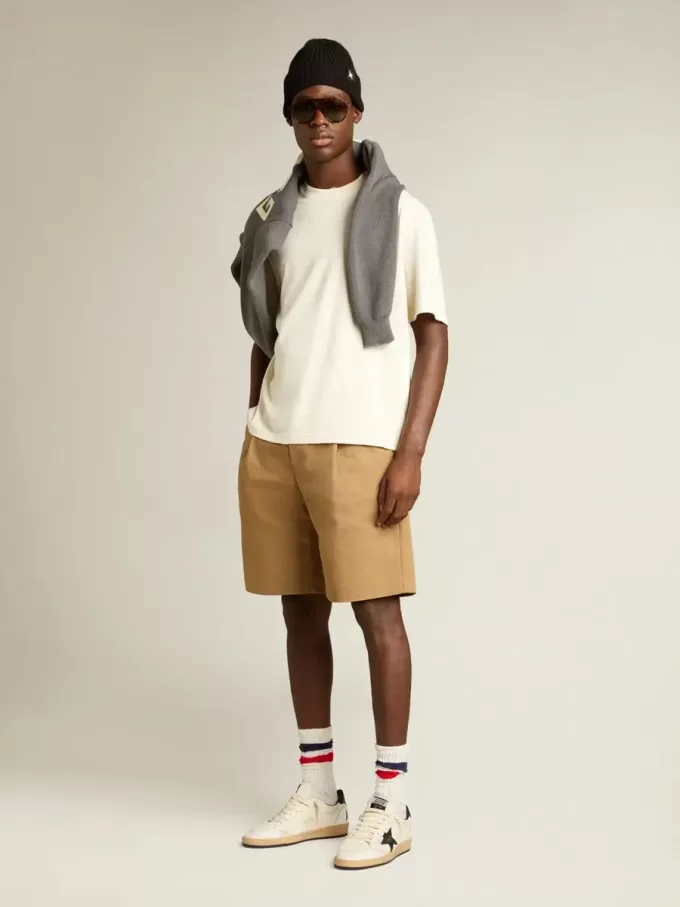 T-Shirt in Altweiß mit umgekehrtem Logo auf der Rückseite – Jersey Capsule