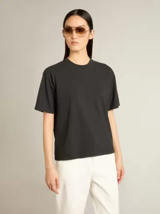 T-Shirt in gewaschenem Schwarz mit umgekehrtem Logo auf der Rückseite – Jersey Capsule