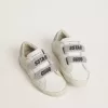 Teen Old School aus weißem Leder mit silberner Swarovski-Kristall-Fersenkappe und Riemen