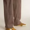 True-Star für Herren aus tabakfarbenem Wildleder mit weißem Stern und platinfarbenem Fersenriemen