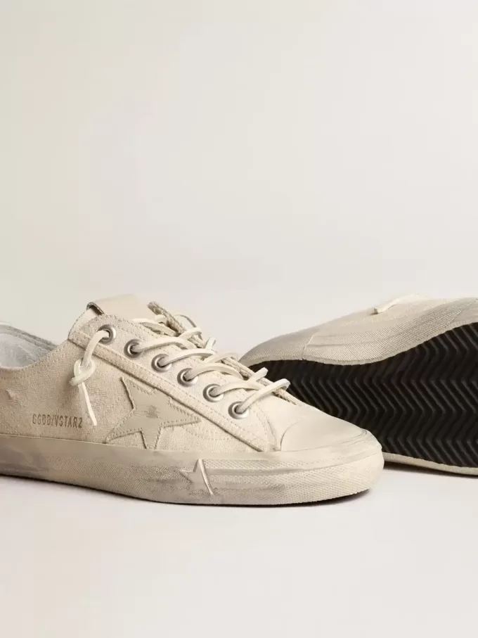 V-Star aus hellcremefarbenem Canvas mit milchweißem Lederstern V-Star aus hellcremefarbenem Canvas mit milchweißem Lederstern