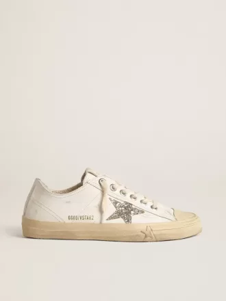 V-Star aus weißem Leder mit platinfarbenem Glitzerstern