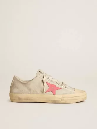 V-Star für Damen aus hellgrauem Canvas mit rotem Lederstern