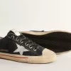 V-Star LTD aus blauem Leder mit silbermetallicfarbenem Lederstern V-Star LTD aus blauem Leder mit silbermetallicfarbenem Lederstern