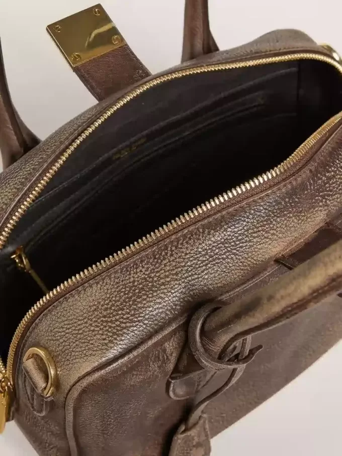 Vita Bag aus braunem Vintage-Leder mit goldenen Details