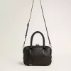 Vita Bag aus glattem schwarzem Leder mit goldenen Details