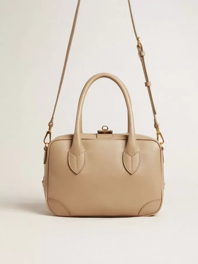 Vita Tasche aus taupefarbenem Leder mit goldenen Details