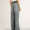 Washed-Jeans für Damen mit durchgehenden Ösen