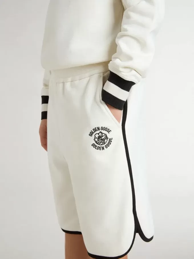 Weiße Shorts für Jungen mit gesticktem Logo Weiße Shorts für Jungen mit gesticktem Logo