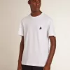 Weißes Herren-T-Shirt mit dunkelblauem Stern auf der Vorderseite Weißes Herren-T-Shirt mit dunkelblauem Stern auf der Vorderseite