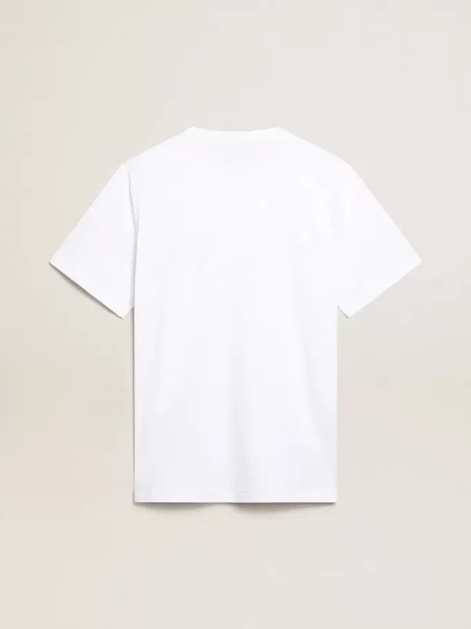 Weißes Herren-T-Shirt mit dunkelblauem Stern auf der Vorderseite Weißes Herren-T-Shirt mit dunkelblauem Stern auf der Vorderseite