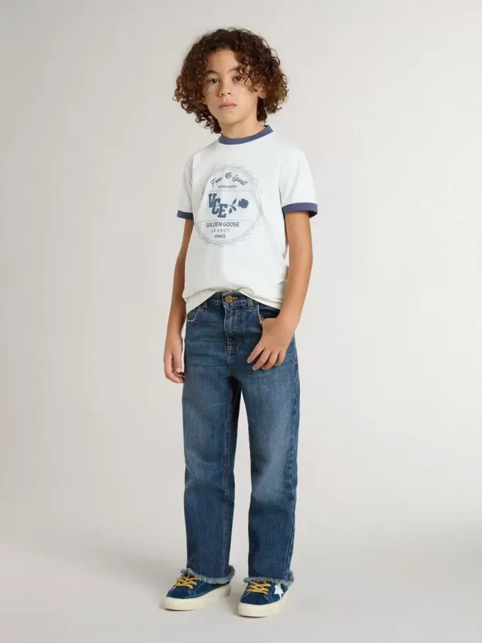 Weißes T-Shirt für Jungen mit blauem Aufdruck Weißes T-Shirt für Jungen mit blauem Aufdruck