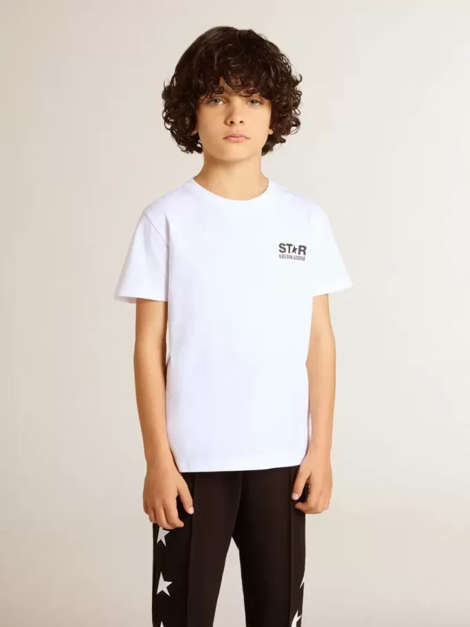 Weißes T-Shirt mit kontrastierendem schwarzem Logo und Stern Weißes T-Shirt mit kontrastierendem schwarzem Logo und Stern
