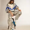 Windjacke für Damen aus silbernem Funktionsmaterial Windjacke für Damen aus silbernem Funktionsmaterial