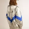 Windjacke für Damen aus silbernem Funktionsmaterial Windjacke für Damen aus silbernem Funktionsmaterial