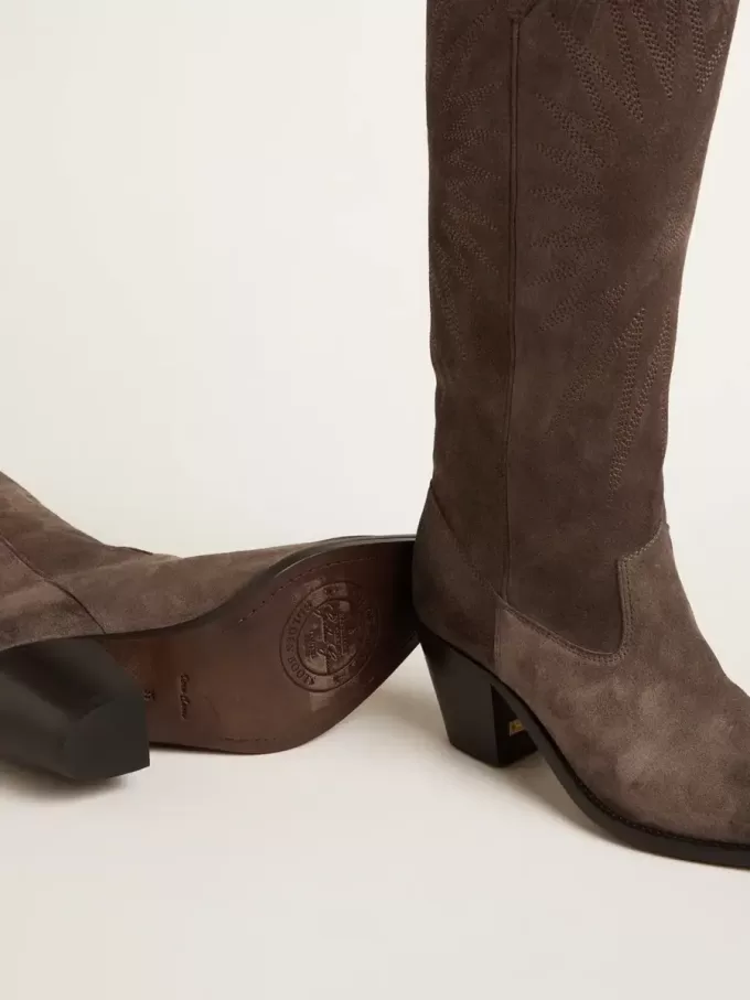 Wish Star Stiefel aus dunkelbraunem Wildleder mit farblich abgestimmtem Stern-Intarsienmuster