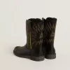 Wish Young Stiefel aus schwarzem Leder mit gelber Sternstickerei