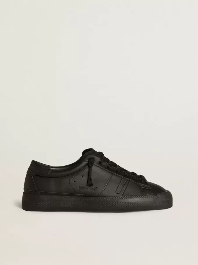 Yatay Model 1B nachhaltige Sneaker mit biobasiertem Obermaterial und schwarzem Y