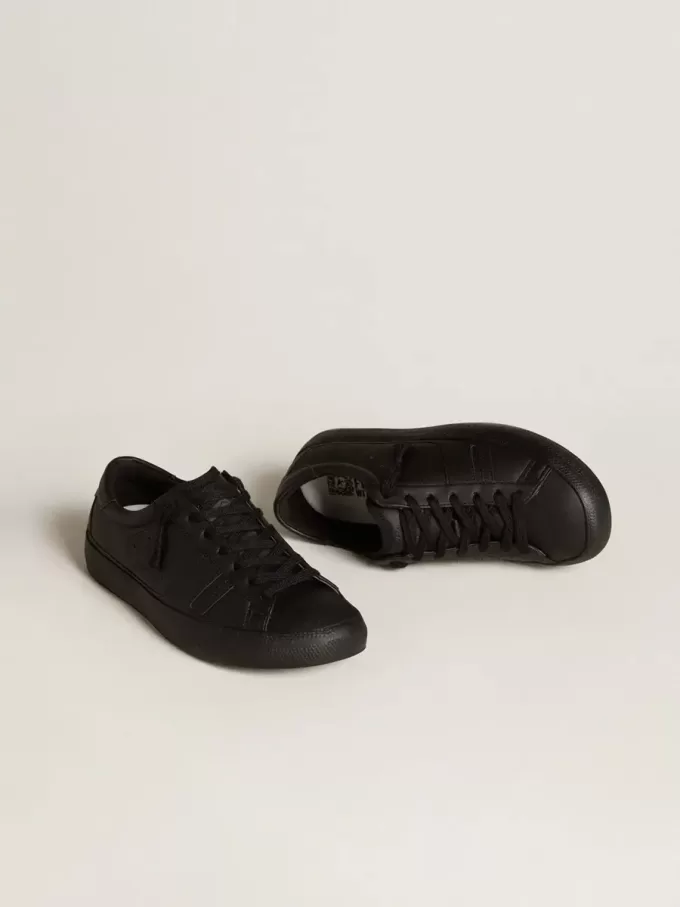 Yatay Model 1B nachhaltige Sneaker mit biobasiertem Obermaterial und schwarzem Y