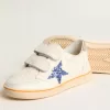Young Ball Star mit blauem Glitzerstern und beigem Wildleder-Fersenlasche