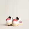 Young May mit rosa Lederstern und Fersenlasche Young May mit rosa Lederstern und Fersenlasche