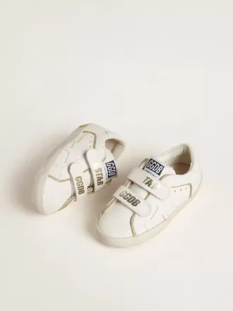 Young Old School aus weißem Leder mit goldenen Details