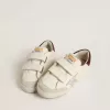 Young Old School mit silbernem Metallic-Lederstern und violettem Wildleder-Fersenlasche