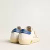 Young Super-Star aus Nappaleder mit beigem Stern und blauer Fersenlasche Young Super-Star aus Nappaleder mit beigem Stern und blauer Fersenlasche