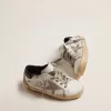 Junior Super-Star mit eisgrauem Wildlederstern und marineblauer Lederferse