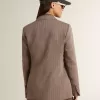 Zweireihiger Damenblazer aus beiger Chevron-Wollmischung Zweireihiger Damenblazer aus beiger Chevron-Wollmischung